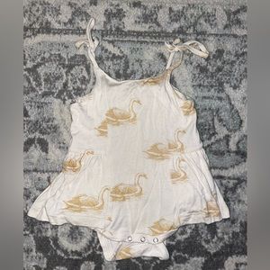 EUC Kate Quinn swan ballerina bubble